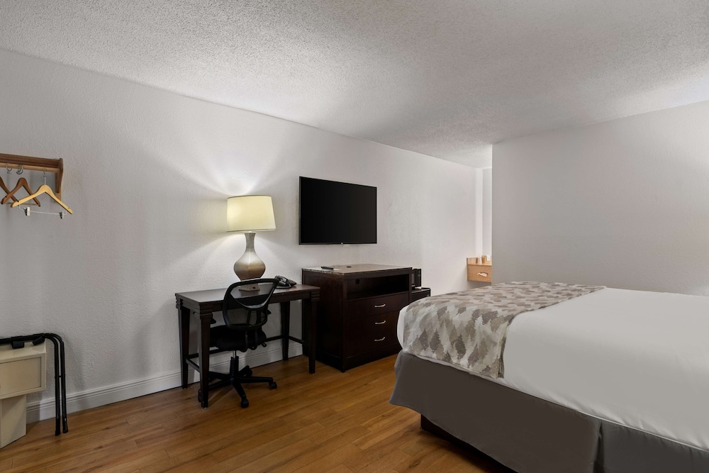 Americas Best Value Inn Orlando 19/93