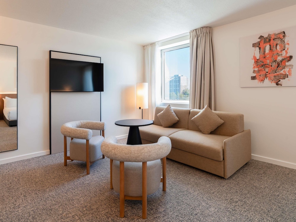Mercure Paris Ivry Quai de Seine Hotel 42/79