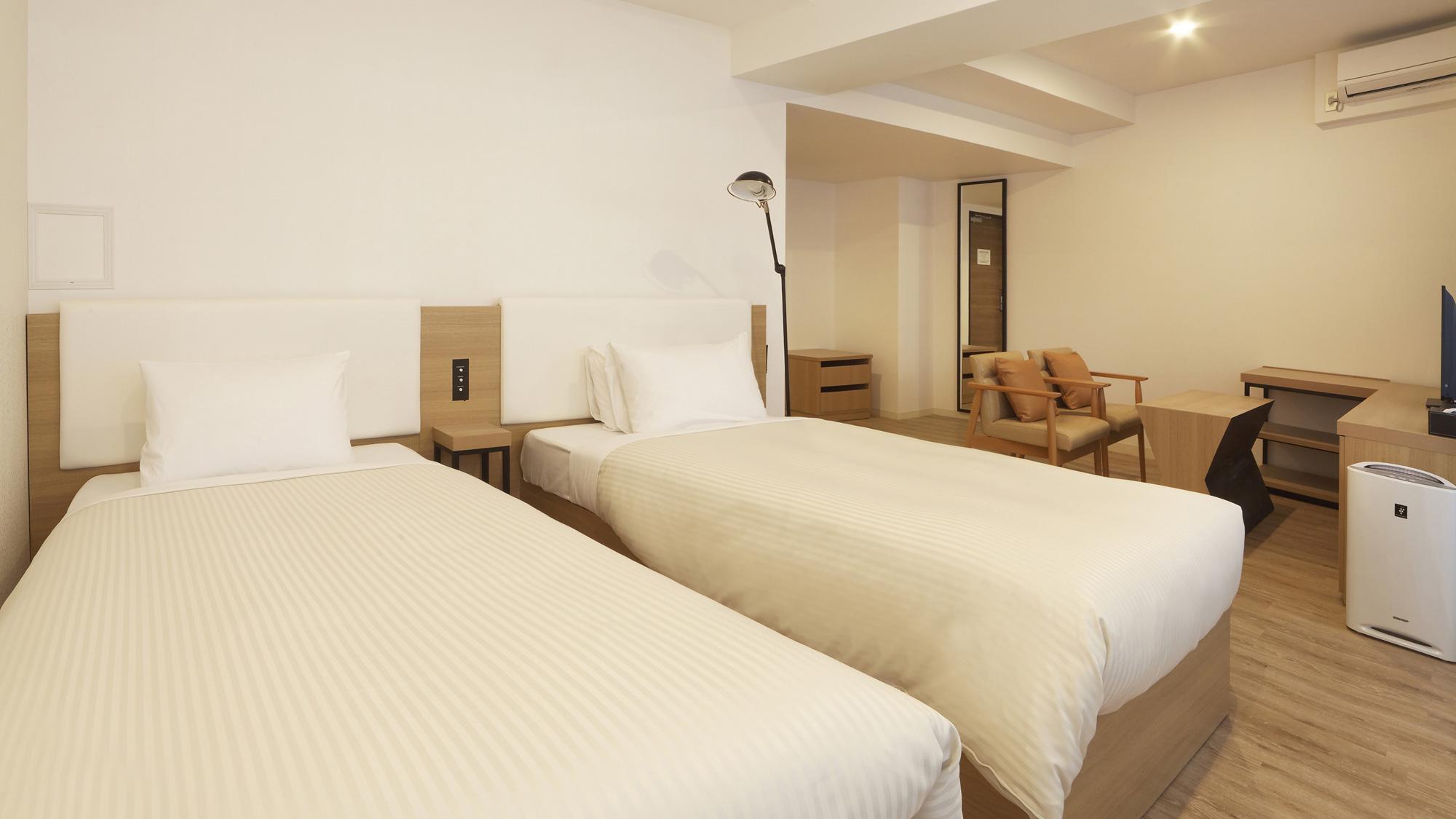 Standard, Twin Beds, Balcony, South Wing