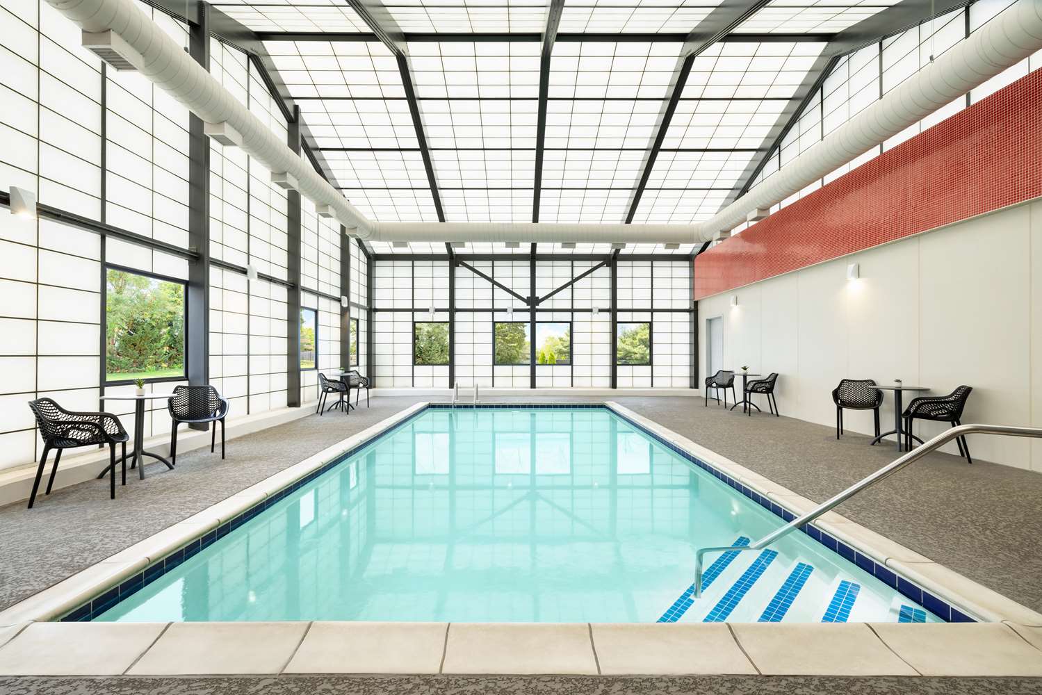 swimming pool spa
