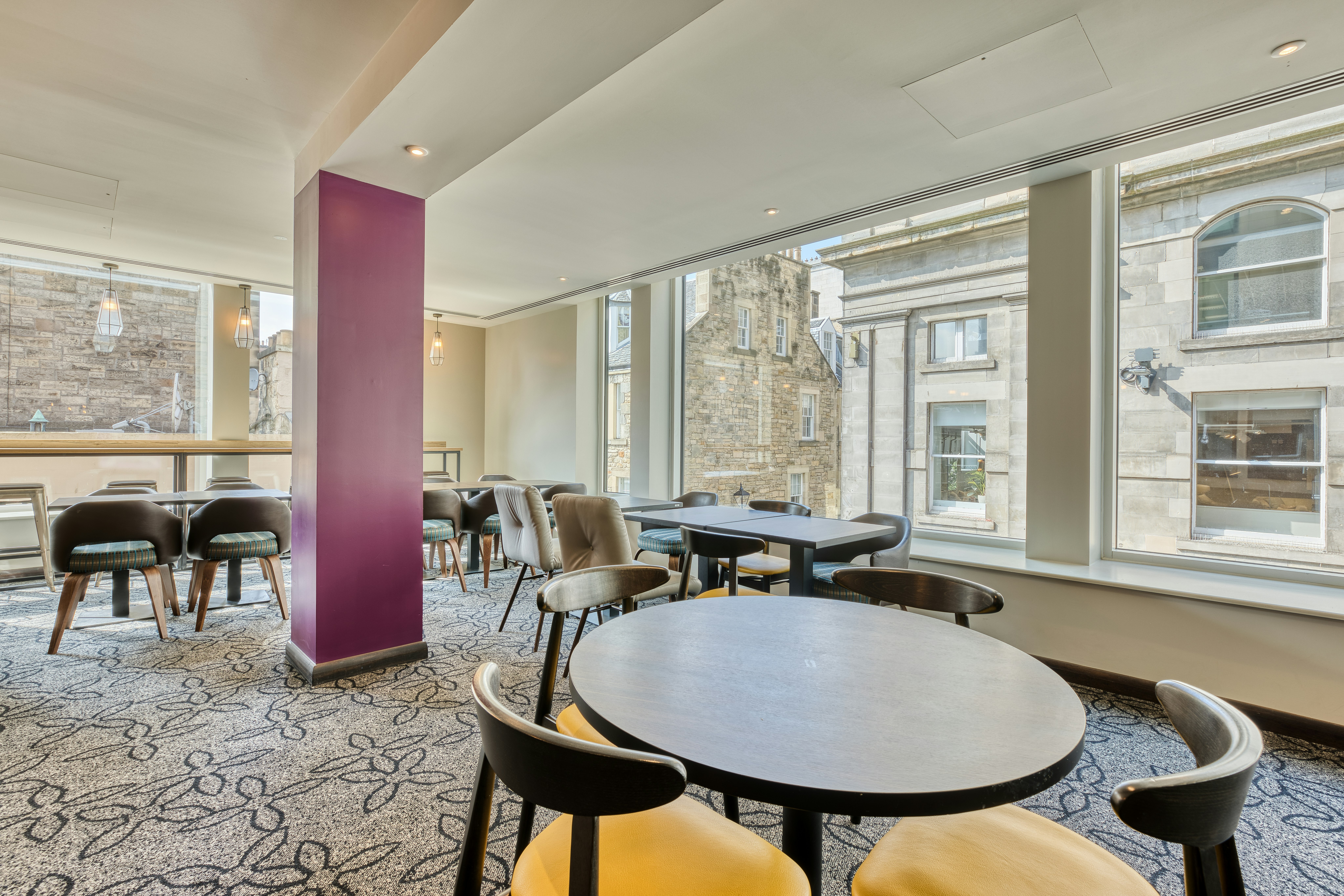 Premier Inn Edinburgh City Centre (Waverley) Hotel 27/34