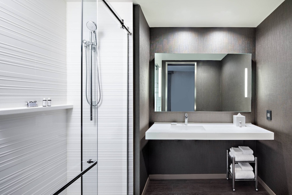 Ac Hotel Grand Rapids Downtown 13/56