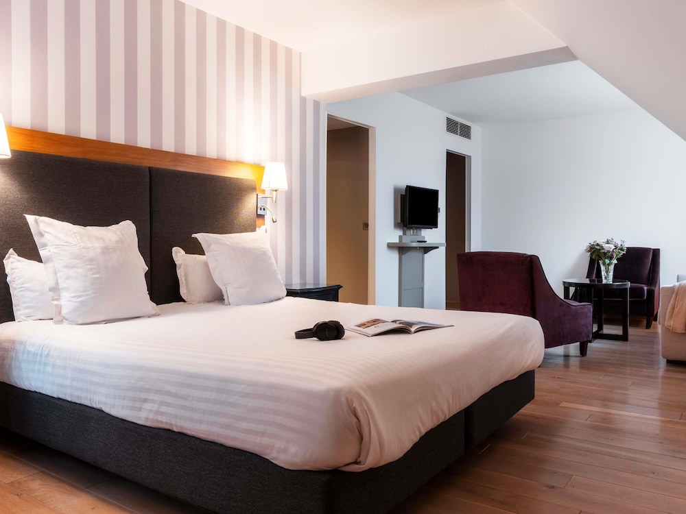 Hotel Castel Maintenon - Handwritten Collection 17/64