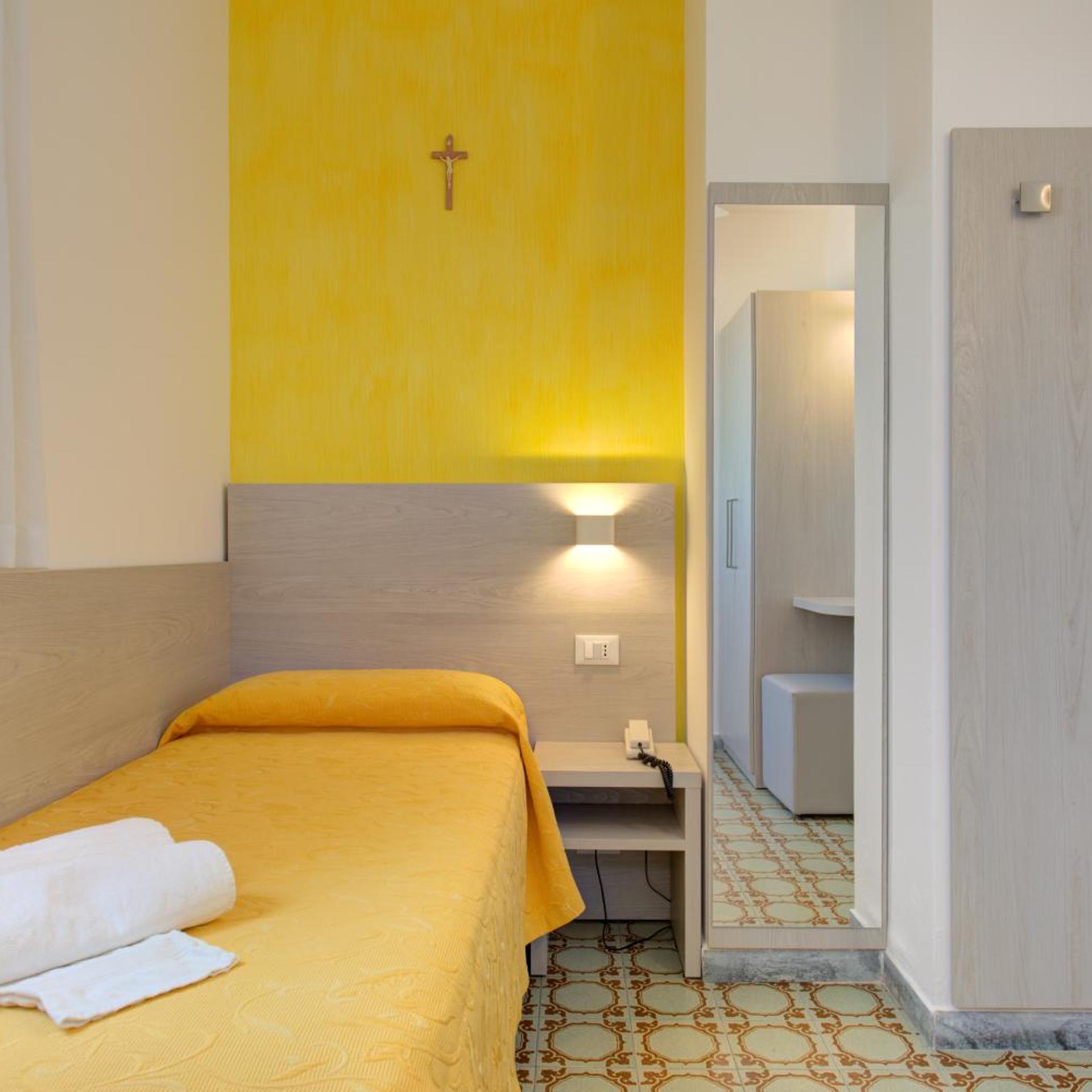 Hotel Nella 19/50