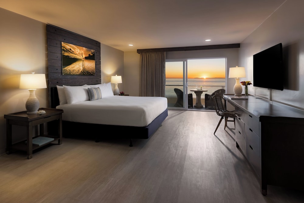 Room, King Bed, Ocean Front, Balcony
