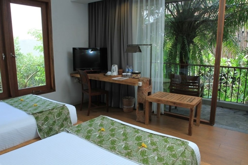 SUPERIOR, DOUBLE BED