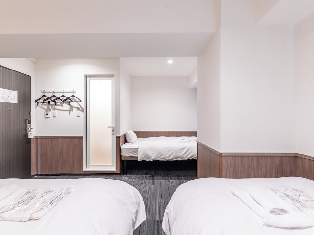 Hotel Excellence Enmachi Ekimae 16/42