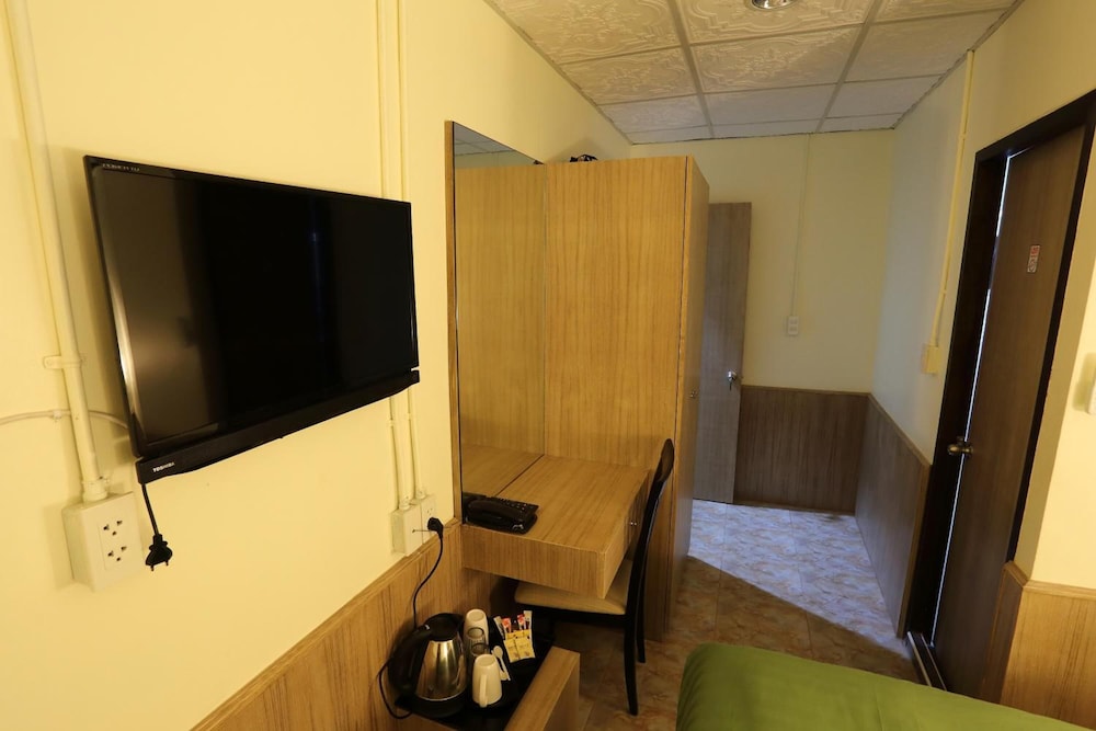 Sukhumvit 20 Guest House 37/46