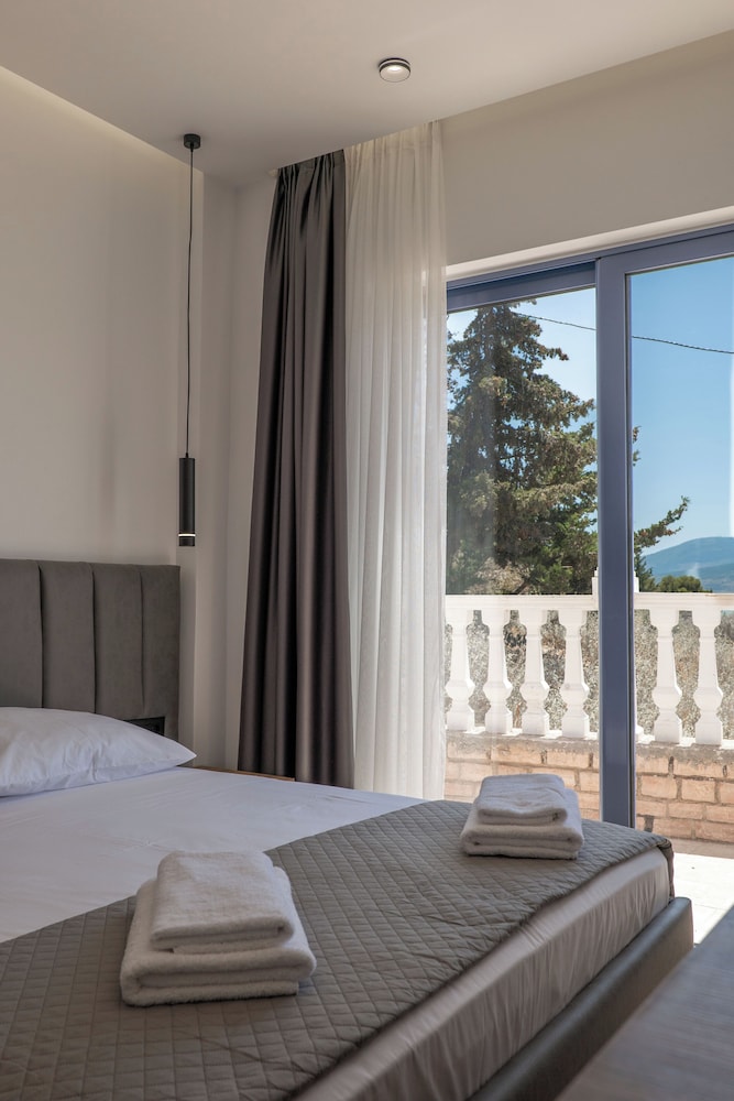 Hotel Keos 37/68