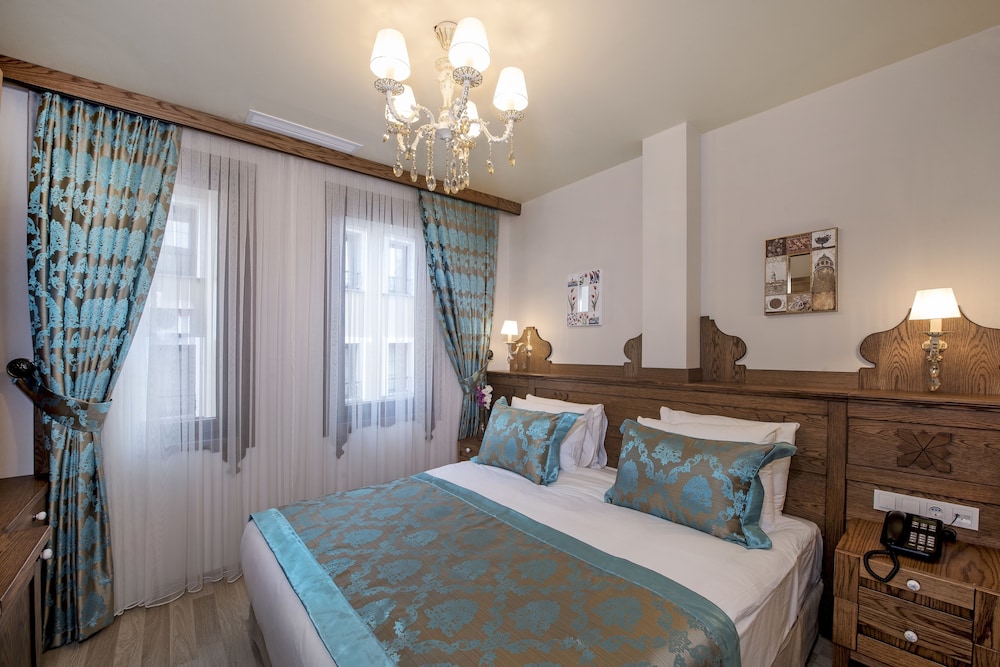 Perapolis Hotel 16/66