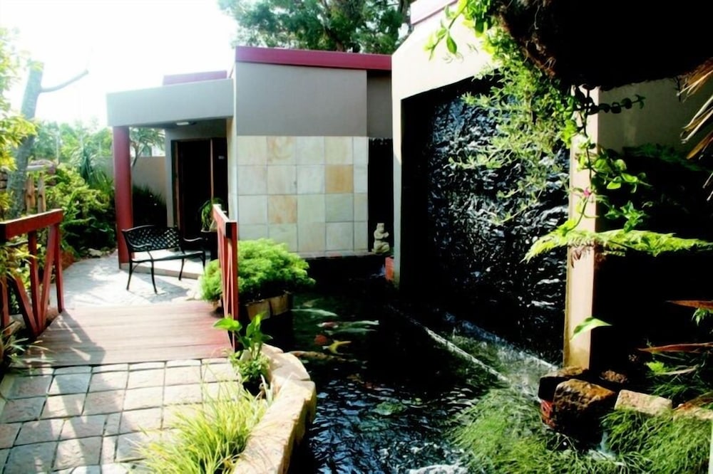 A La Martha S Air Port Guest House 15/38