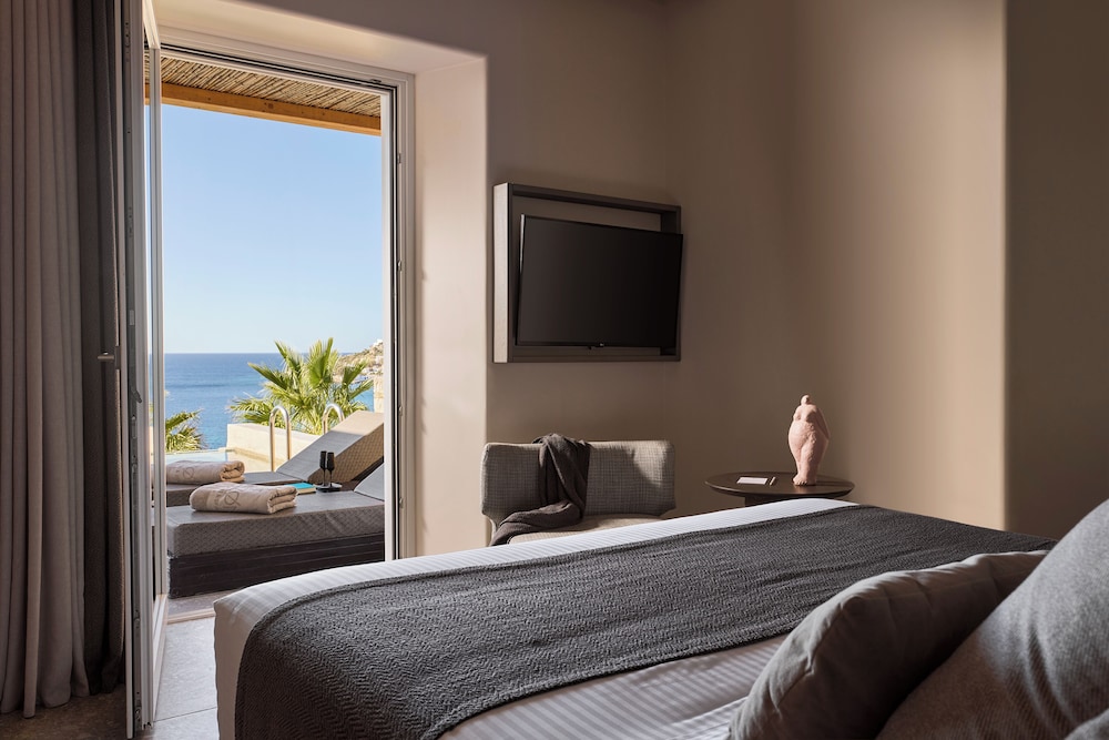 Amazon Mykonos Resort And Spa 12/46