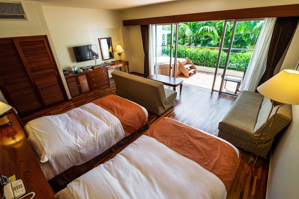 Kanucha Bay Hotels and Villas 23/80