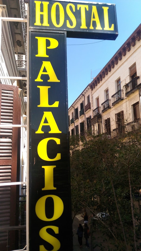 Hostal Palacios Fuencarral 6/67