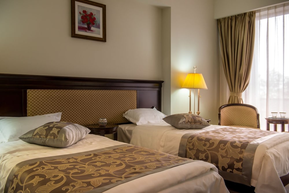 Hotel Del Mar 24/71