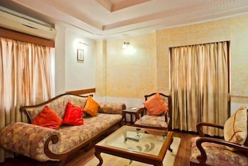 HOTEL GULSHAN INTERNATIONAL. 32/38