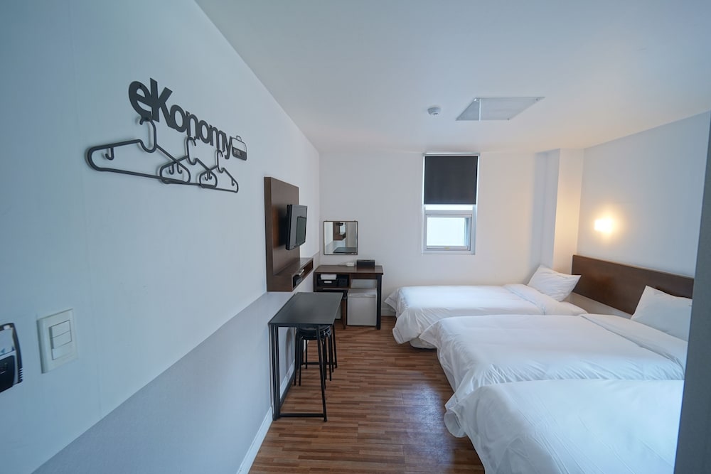 EKONOMY HOTEL HAEUNDAE 24/66