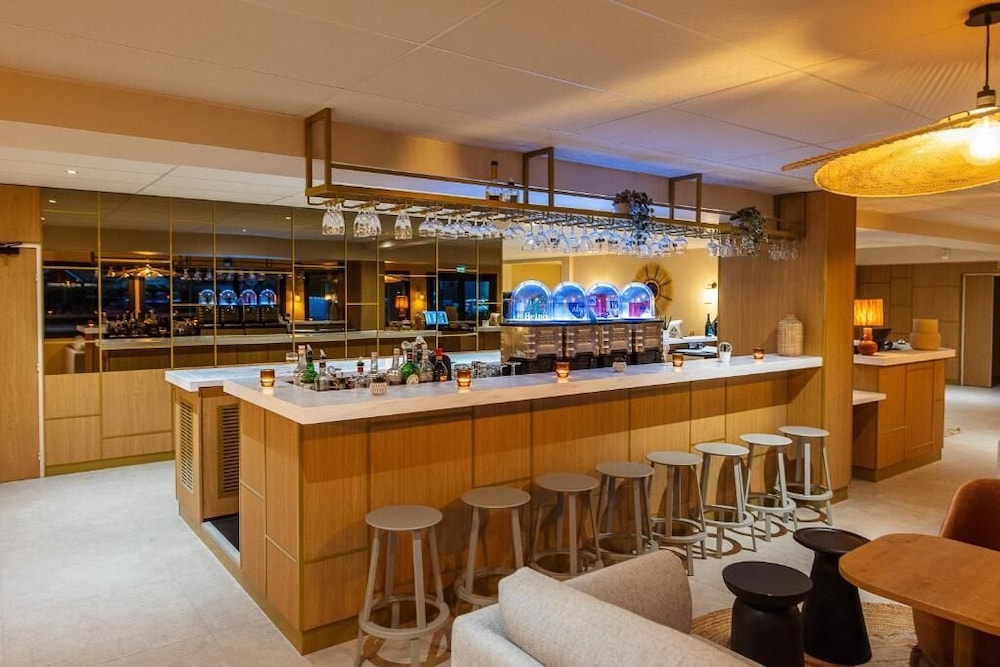 B Hotel Troyes Aeroport 34/50