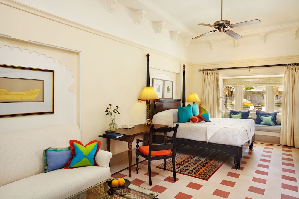 Oberoi Udai Vilas 13/78