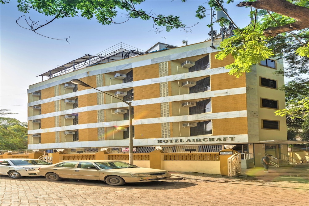 Hotel Aircraft International 10/51