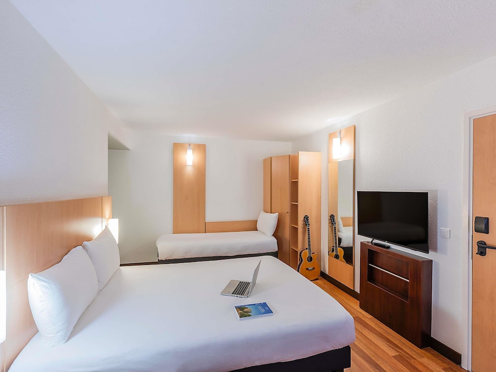 Ibis Lisboa Sintra 19/75