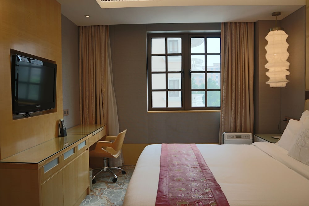 Anting Villa Hotel 8/50