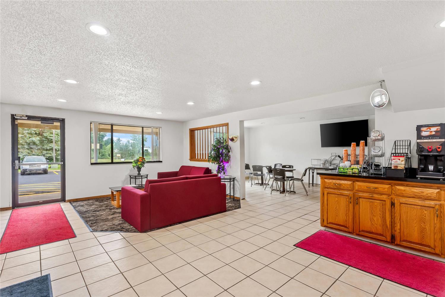 Quality Inn & Suites Howe - Sturgis 17/33