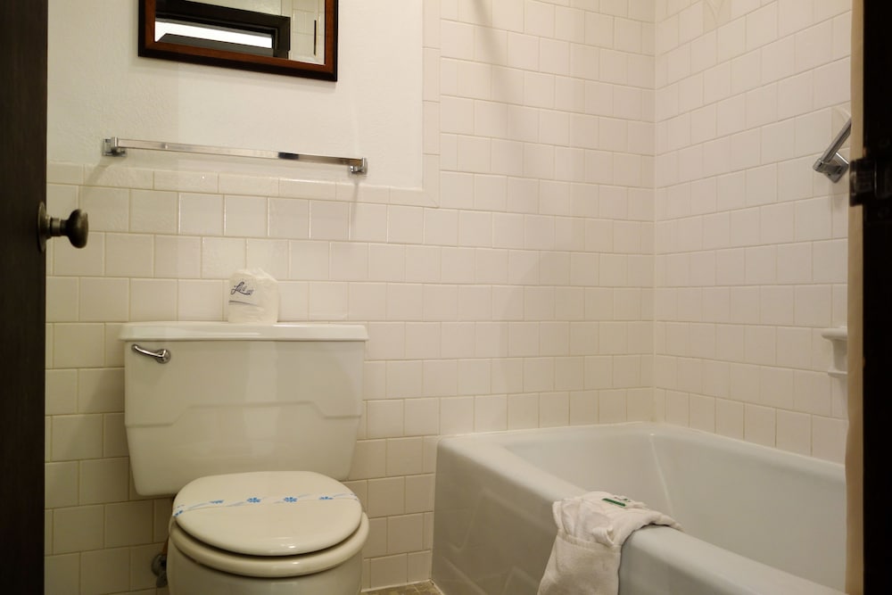 Cabana Inn 18/53
