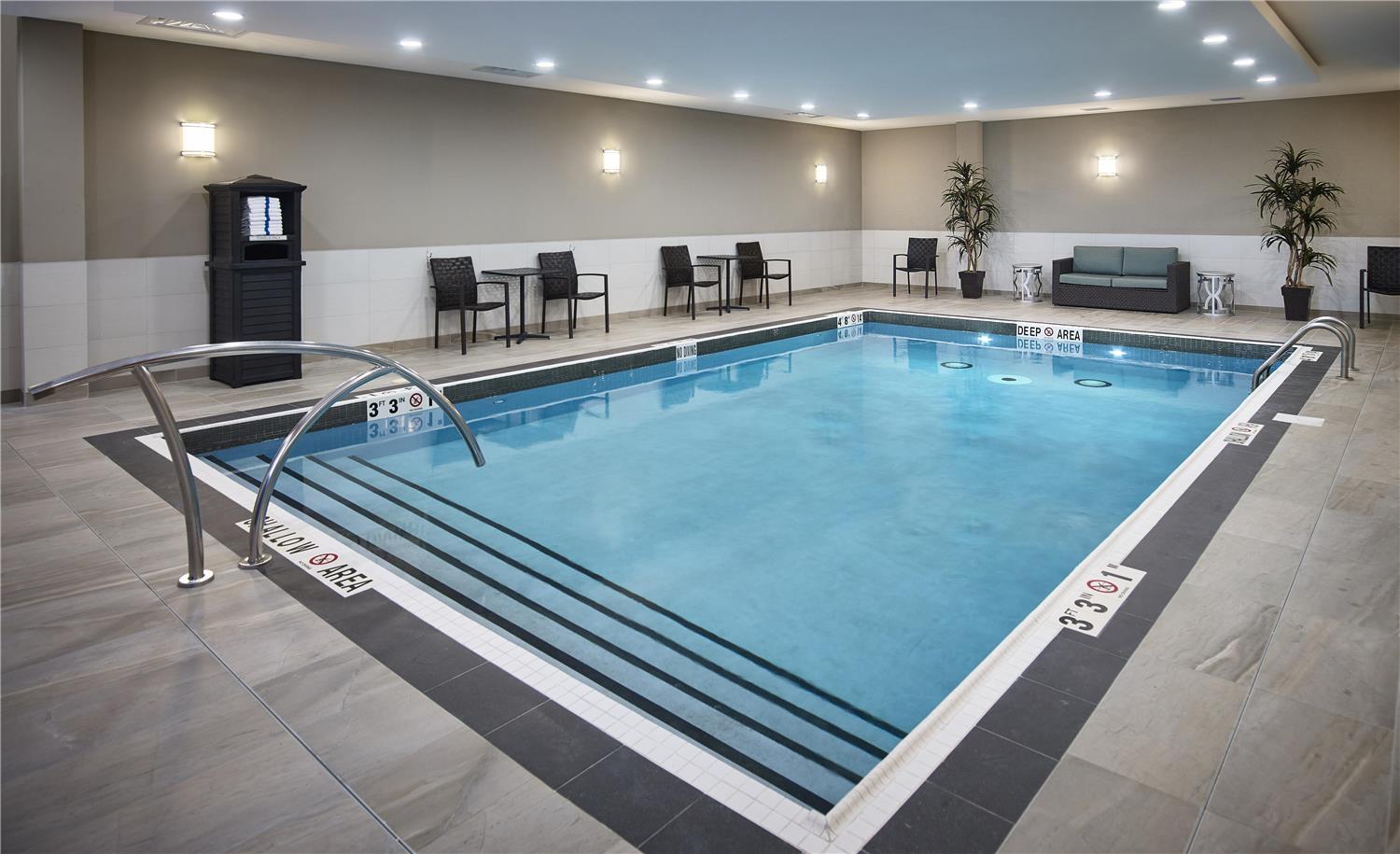 swimming pool spa