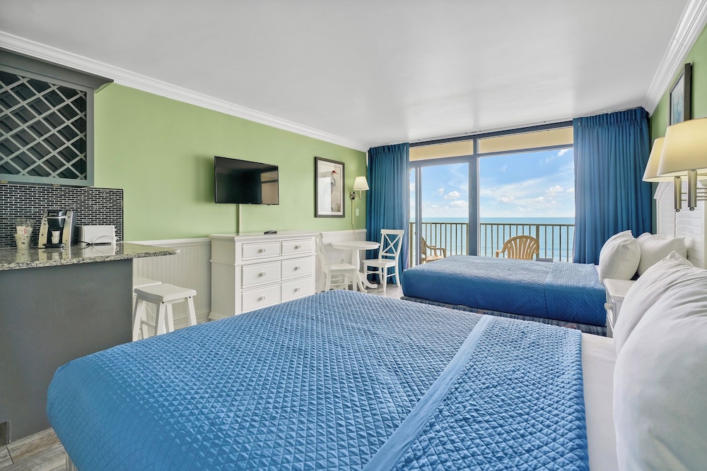 Efficiency, Suite, 2 Queen Beds, Ocean Front, Main Building