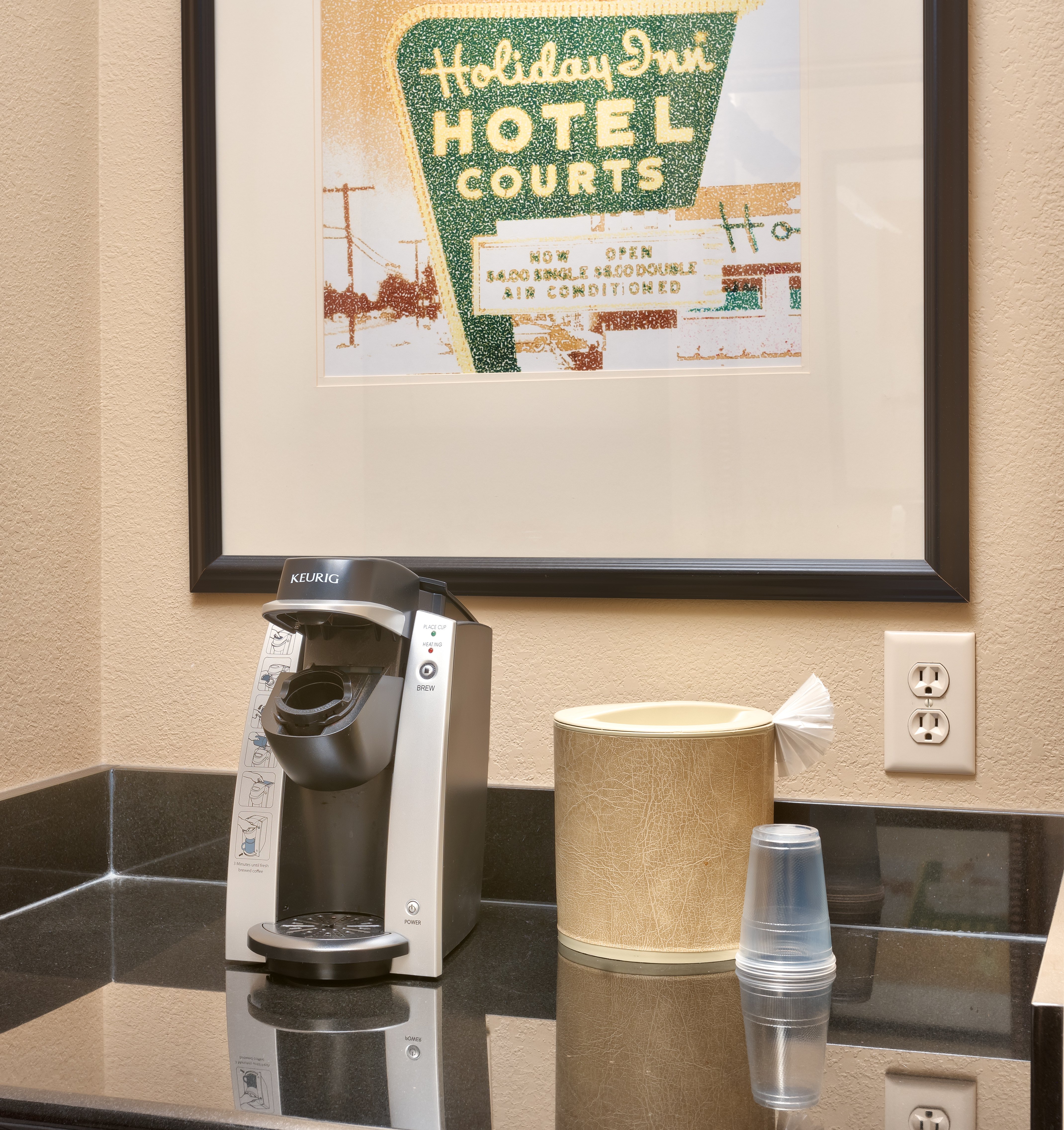 Holiday Inn Hotel & Suites Salt Lake City-Airport West 25/47