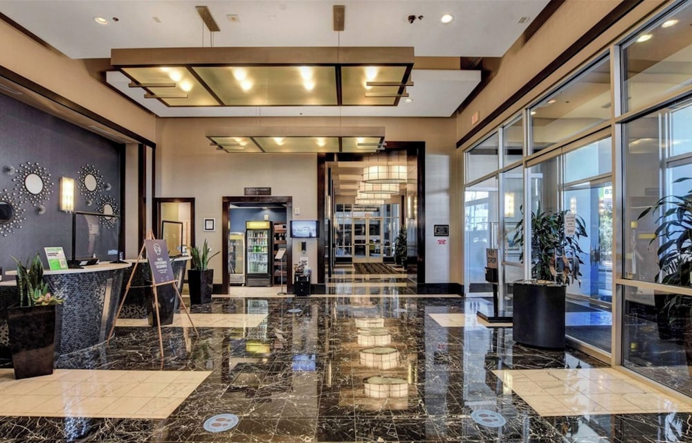 The Platinum Hotel 57/65