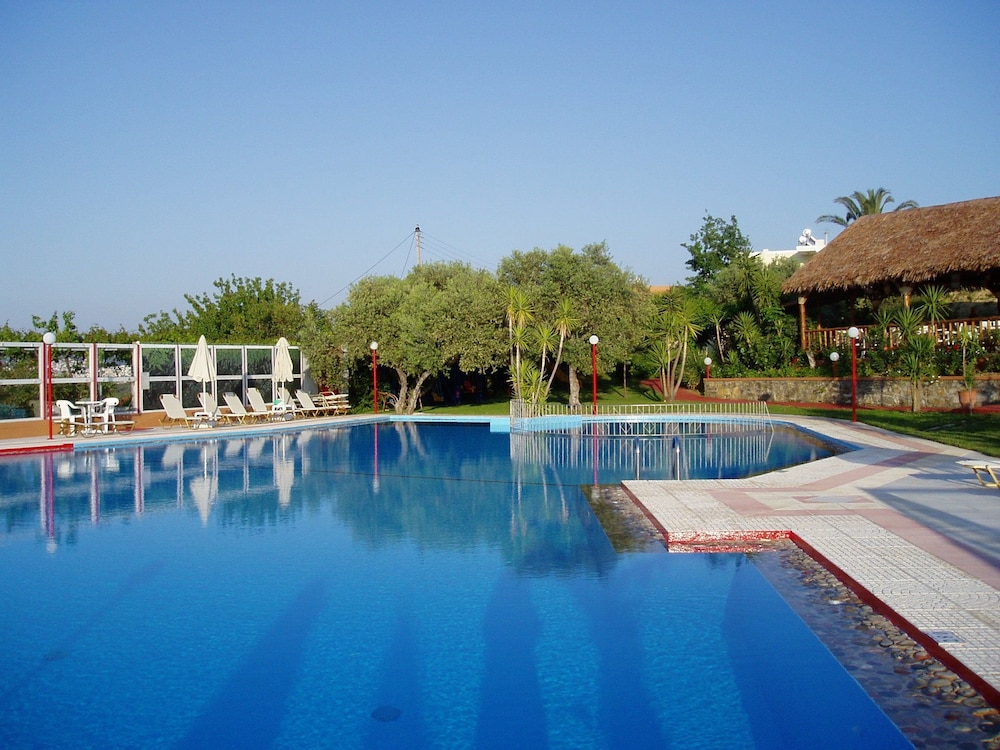 New Kydonia Suites & Studios 23/25