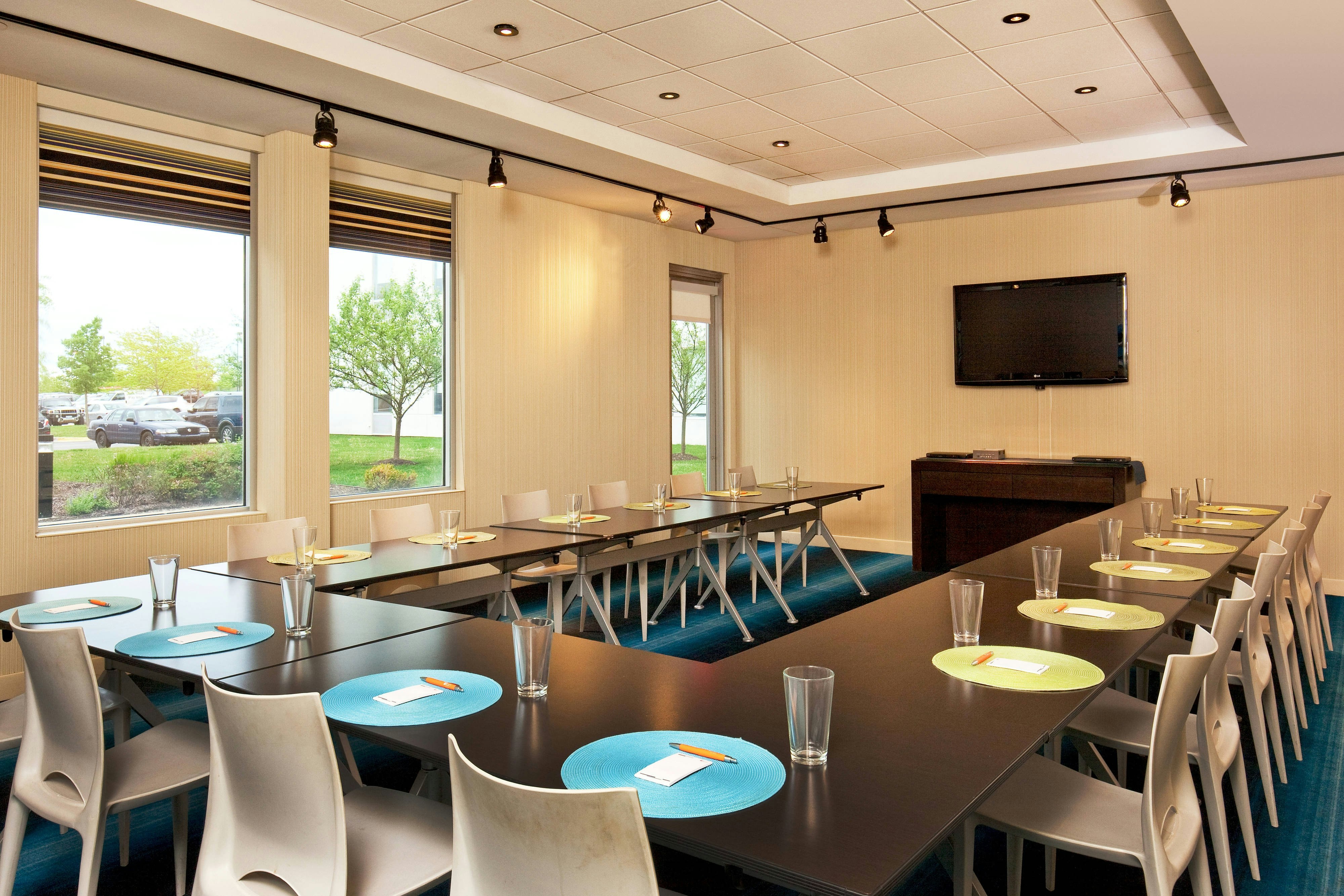 Aloft Bolingbrook 24/26