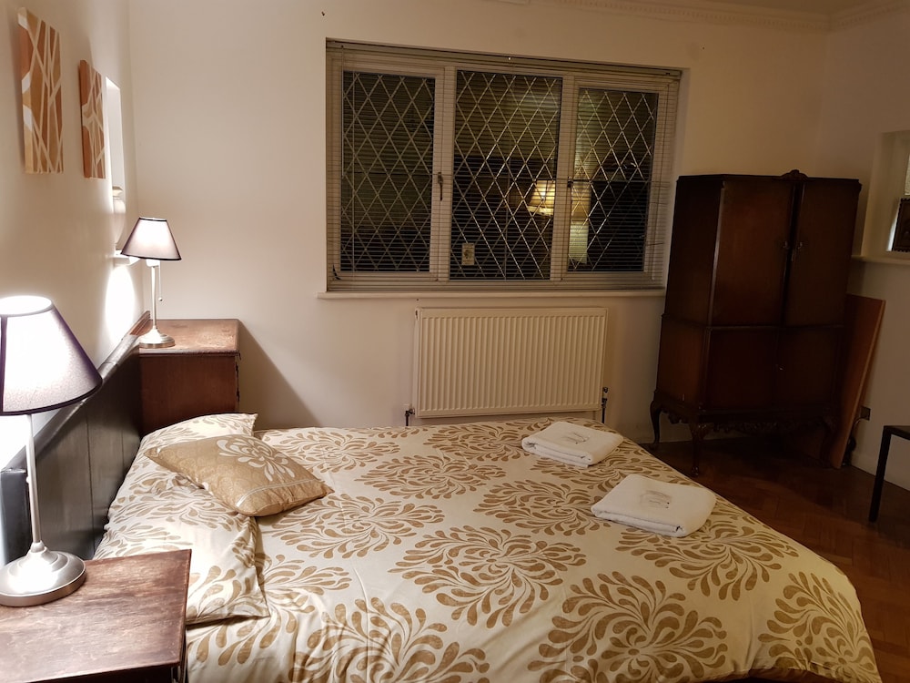 OYO Guest House Ellipse 17/60