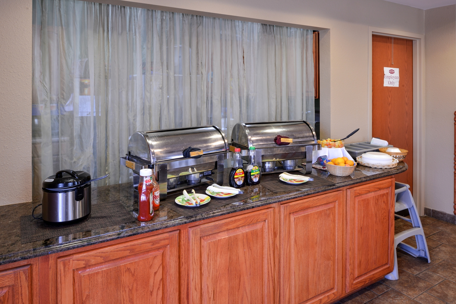 Country Hearth Inn & Suites Edwardsville St. Louis 48/51