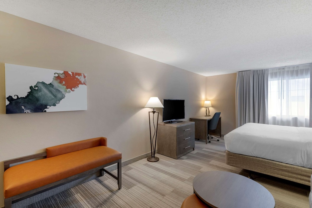 Comfort Inn and Suites Boulder 10/35