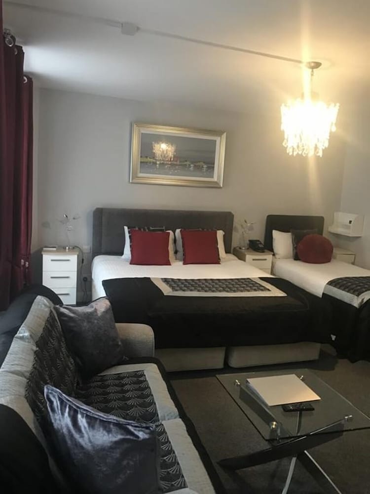 The White Hart Hotel 11/40