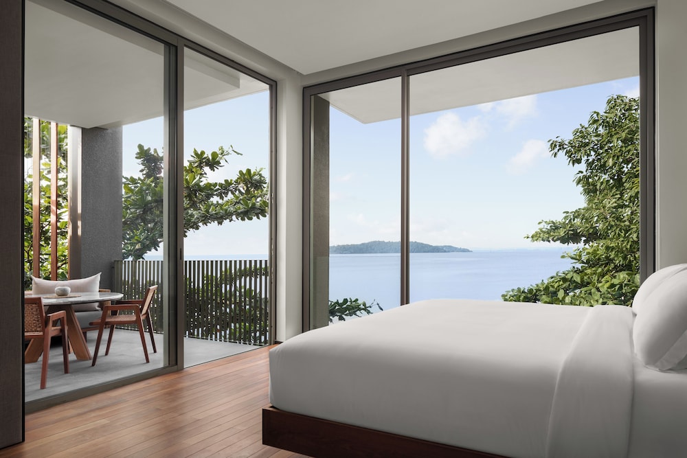 Ocean, Pavilion, King Bed