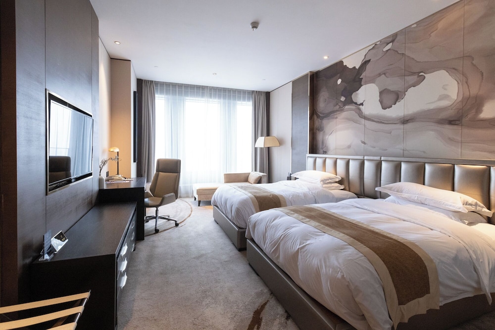 North Star Hangzhou Expo Center Hotel 6/24