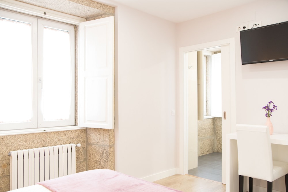 Linares Rooms Santiago 46/66