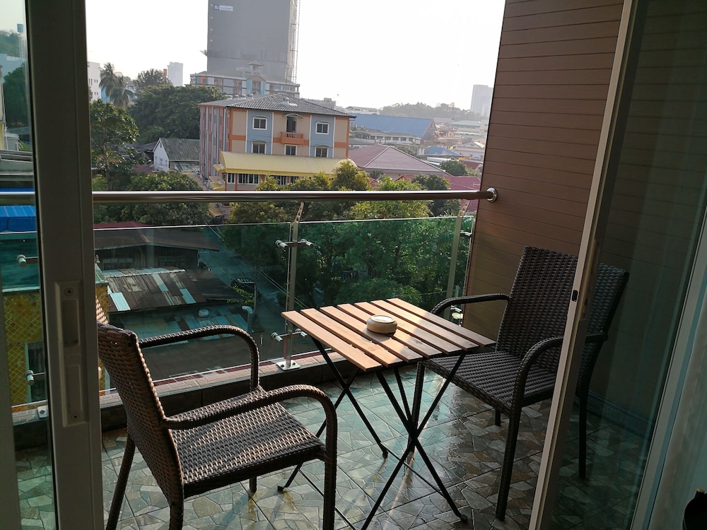 Cityview Residence 64/74