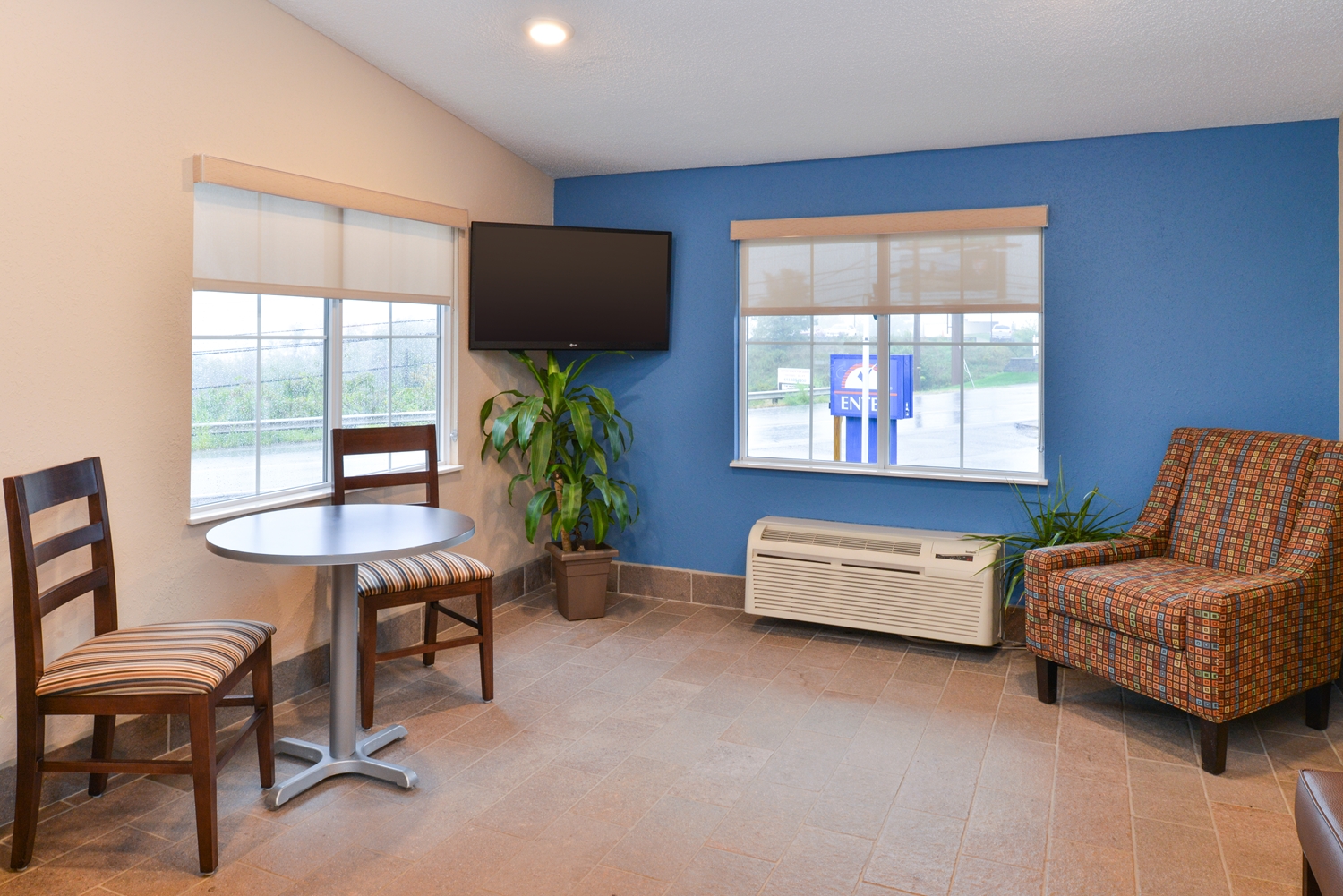 Americas Best Value Inn St. Clairsville/Wheeling 24/39