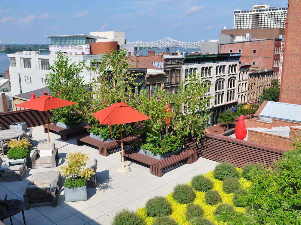 21C Museum Hotel Louisville 6/68