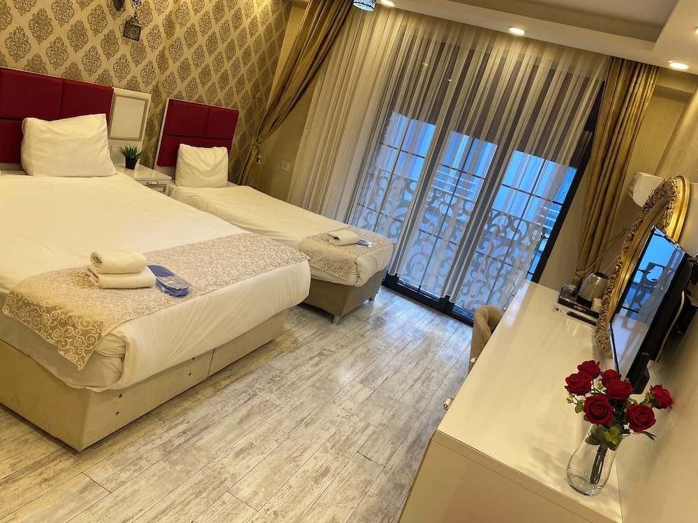 Peri 26 Otel 12/50
