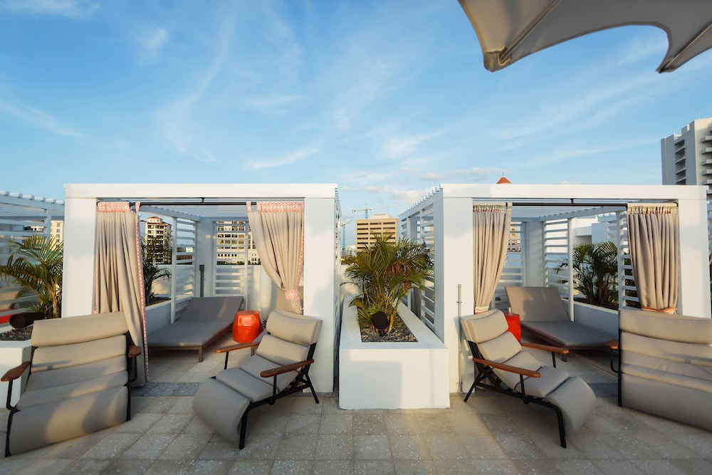 Art Ovation Hotel Autograph Collection 27/48