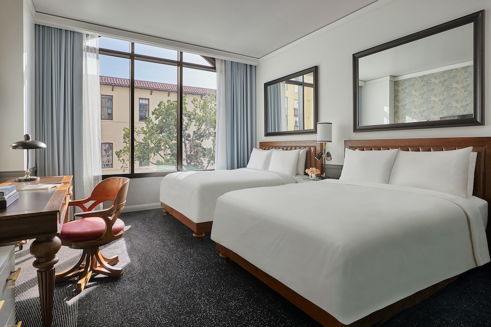 Pendry San Diego 15/70