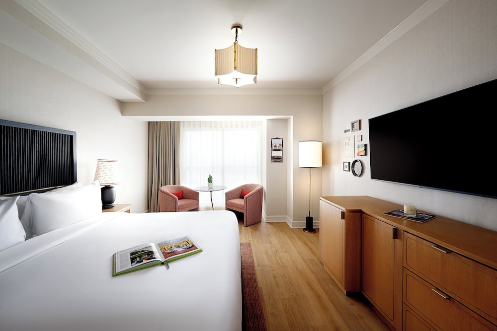 PREMIUM, KING BED, ACCESSIBLE