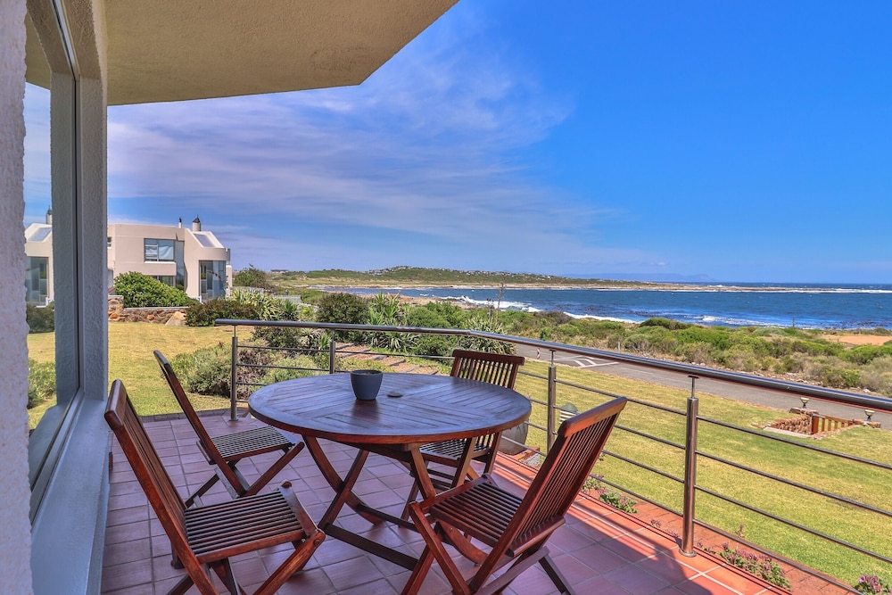 Sandbaai Country House 42/50