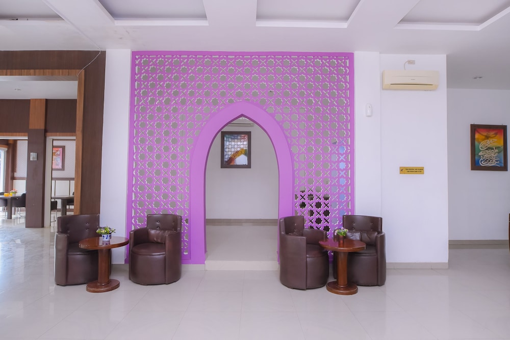 OYO 1630 Hotel Syariah Ring Road 33/33